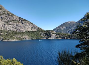 argentina/cerro-tronador/attraction/mirador-bahia-lopez