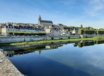 france/centre-val-de-loire/attraction/jacques-gabriel-bridge