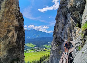 switzerland/graubunden/attraction/pinut