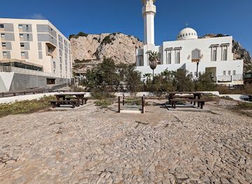 gibraltar/sandy-bay/attraction/nun-s-well