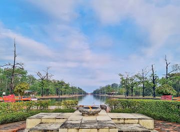 nepal/lumbini/attraction/eternal-peace-flame