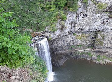 tennessee/fall-creek-falls-state-park/attraction/cascades-rockhouse