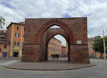 italy/emilia-romagna/attraction/porta-maggiore