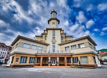 ukraine/ivano-frankivsk/attraction/ivano-frankivska-ratusha