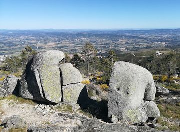 portugal/serra-da-estrela/attraction/pedra-do-urso