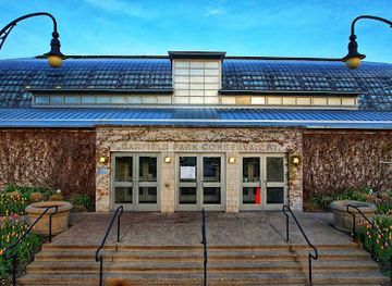 illinois/berwyn/attraction/garfield-park-conservatory