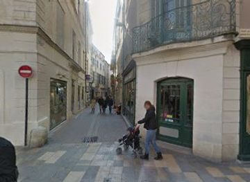 france/nimes/attraction/maison-des-atlantes
