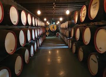 australia/ningaloo-reef/attraction/st-anne-s-winery-myrniong