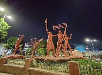 india/vadodara/alkapuri/attraction/veeranjali-statue