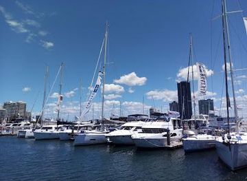 australia/surfers-paradise/attraction/mariners-cove