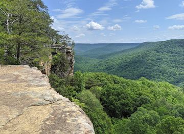 tennessee/sequatchie-valley/attraction/great-stone-door