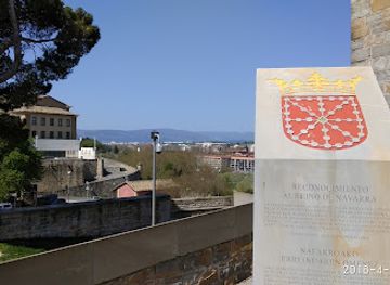 spain/navarre/attraction/royal-and-general-archive-of-navarra