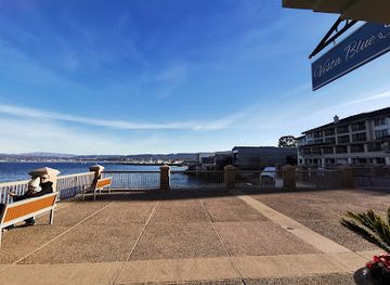 california/monterey/cannery-row/attraction/plaza-de-monterey