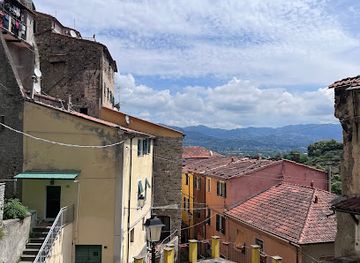italy/lunigiana/attraction/castello-di-arcola