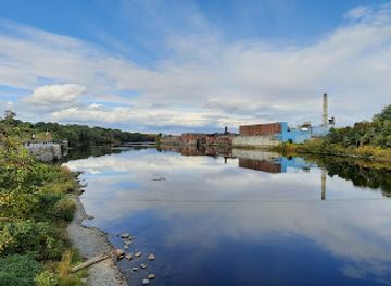 maine/waterville/attraction/two-cent-bridge