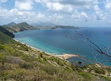 saint-kitts-and-nevis/pinney-s-beach/attraction/snorkeling-spot