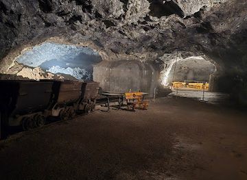 germany/brandenburg/attraction/marienglashohle-cave