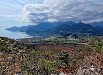 montenegro/zeta-plain/attraction/circular-viewpoint