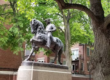 massachusetts/boston/attraction/paul-revere-statue