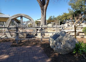 texas/enchanted-rock-state-natural-area/attraction/marktplatz-von-fredericksburg