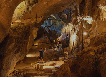 australia/queensland/attraction/capricorn-caves