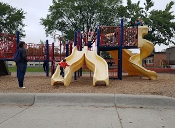 north-dakota/grand-forks/attraction/cox-park