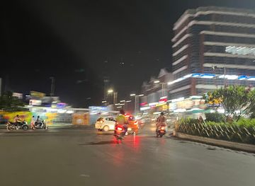 india/vadodara/attraction/maharshi-arbindo-statue