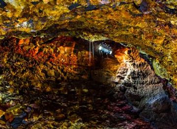 iceland/hveragerdi/attraction/thrihnukagigur-volcano
