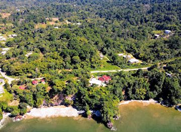 trinidad-and-tobago/tunapuna-piarco/attraction/100-steps-beach