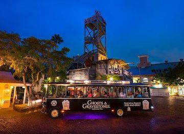 florida/key-west/attraction/ghosts-gravestones-tour-key-west