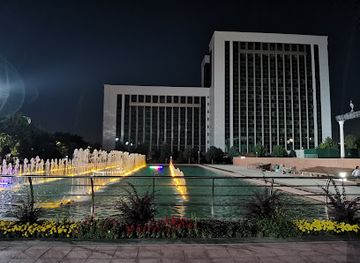 uzbekistan/tashkent-region/attraction/mustakillik-fountain