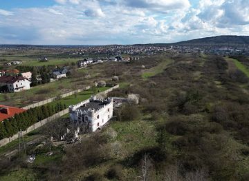 poland/kielce/attraction/cyganski-zamek-przy-liroyu