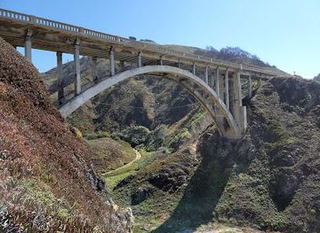 california/monterey/attraction/rocky-creek-bridge