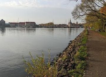 netherlands/amsterdam/attraction/julianapark