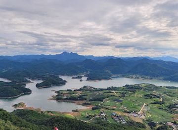 south-korea/north-chungcheong-province/attraction/cheongpung-cable-car