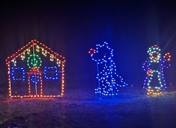 massachusetts/south-shore/attraction/north-shore-holiday-light-show
