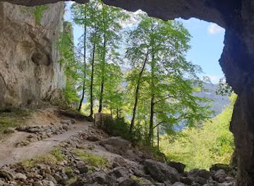 france/vercors-regional-natural-park/attraction/caves-of-la-luire-guided-tours
