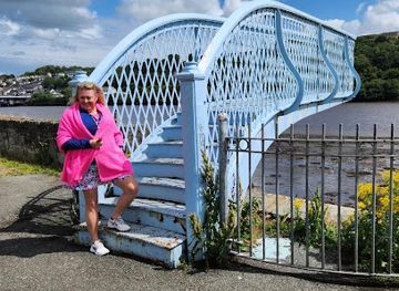 united-kingdom/londonderry/attraction/derry-girls-hangout