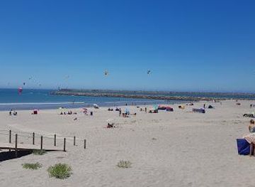 portugal/viana-do-castelo/attraction/praia-do-cabedelo