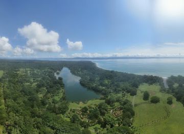 costa-rica/central-pacific/attraction/playa-platanares