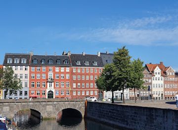 denmark/copenhagen/attraction/marmorbroen