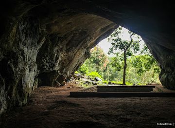 sri-lanka/adam-s-peak/attraction/batadombalena