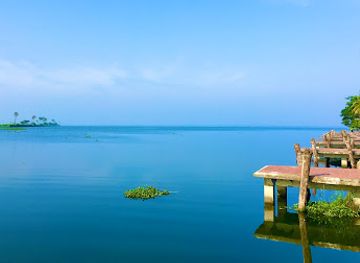 india/kerala-backwaters/attraction/nalupank-sunset-view-point