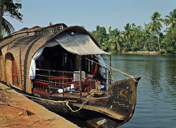 india/alleppey/attraction/the-great-backwaters