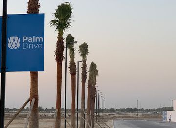 bahrain/jebel-dukhan/attraction/palm-drive