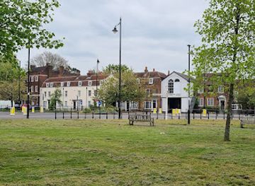 united-kingdom/middlesex/attraction/southgate-green