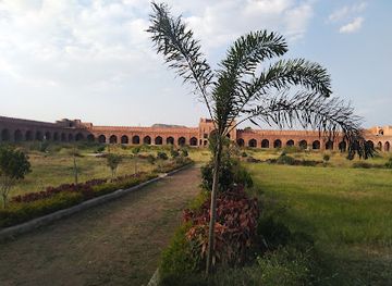 india/madhya-pradesh/attraction/old-structure-lunhera-of-sarai