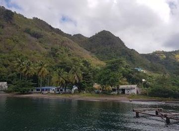 saint-vincent-and-the-grenadines/bequia/attraction/wallilabou-bay