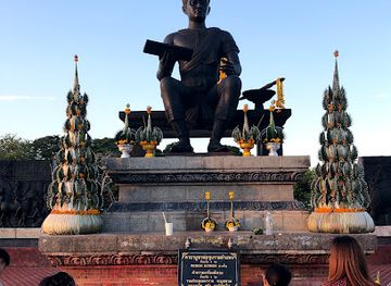 thailand/sukhothai/attraction/king-ramkhamhaeng-monument