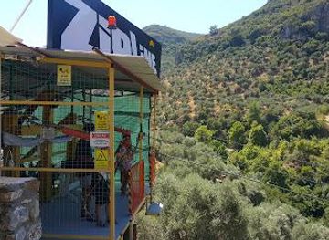 greece/samos/attraction/zipline-sirince